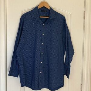 Tommy Hilfiger Men's button down long sleeved Navy White Shirt Size XL